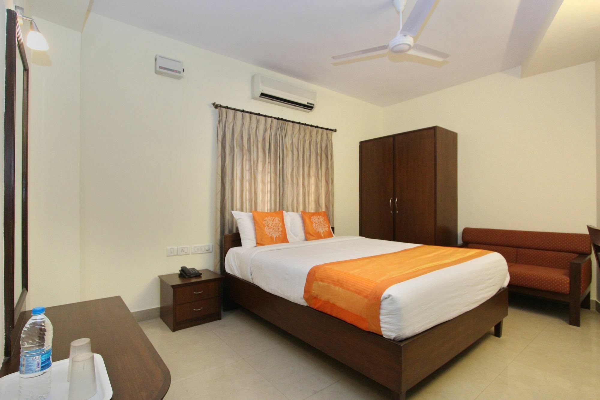 Hotel O Abhimaani Comforts Bangalore Ngoại thất bức ảnh